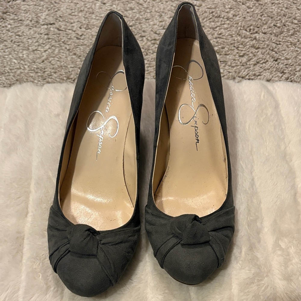 Jessica Simpson gray Suede Knot Wedge